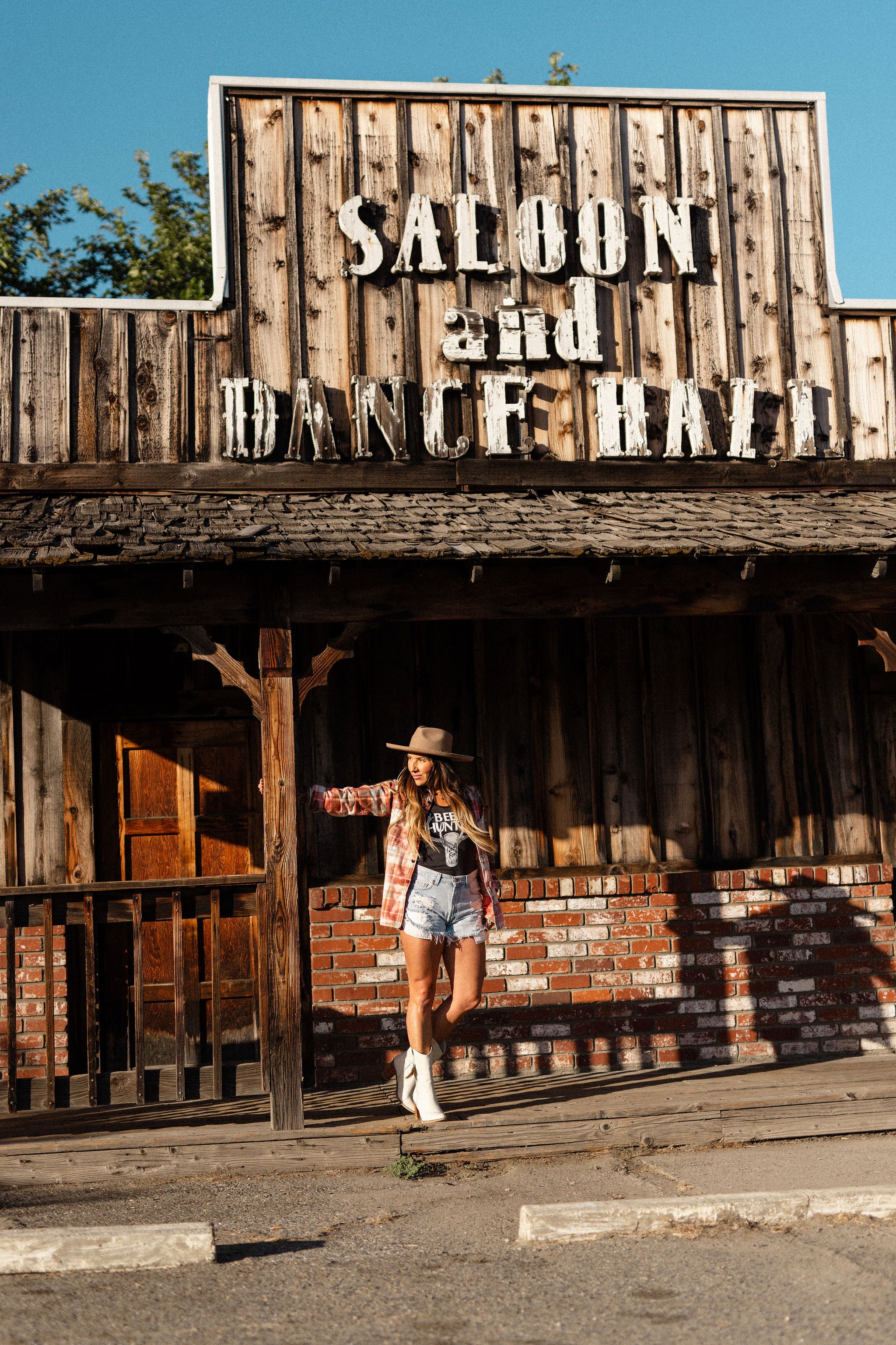 Beer Hunter Lace Tank