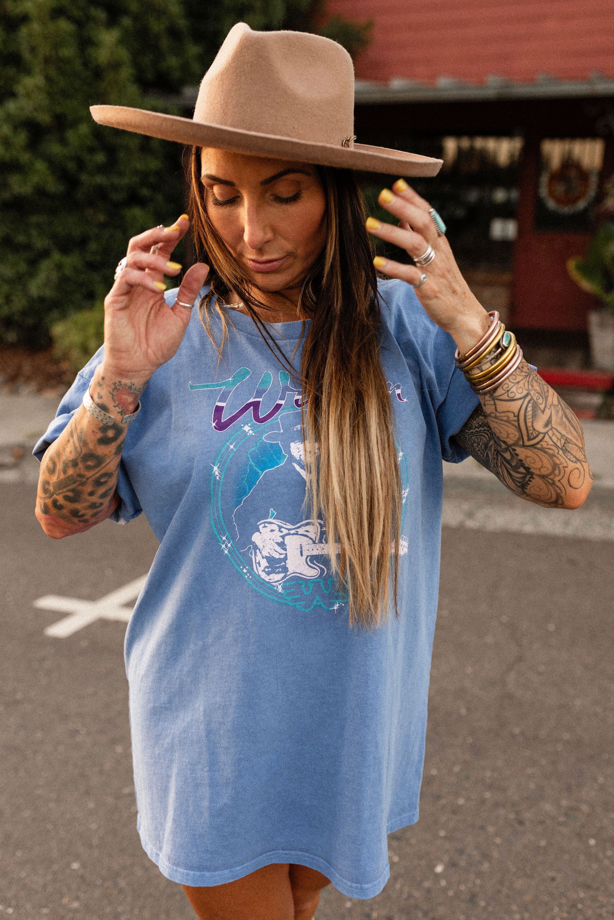 Waylon Lighting 90’s Tee