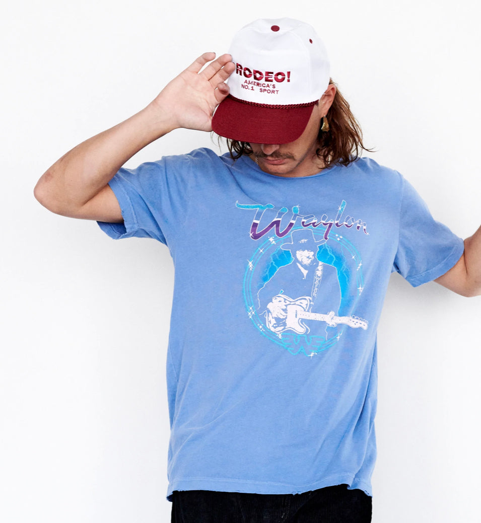 Waylon Lighting 90’s Tee